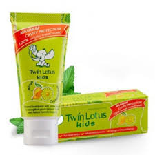 Йогуртовая детская зубная паста Twin Lotus Kids "Mango & Chrysanthemum" 